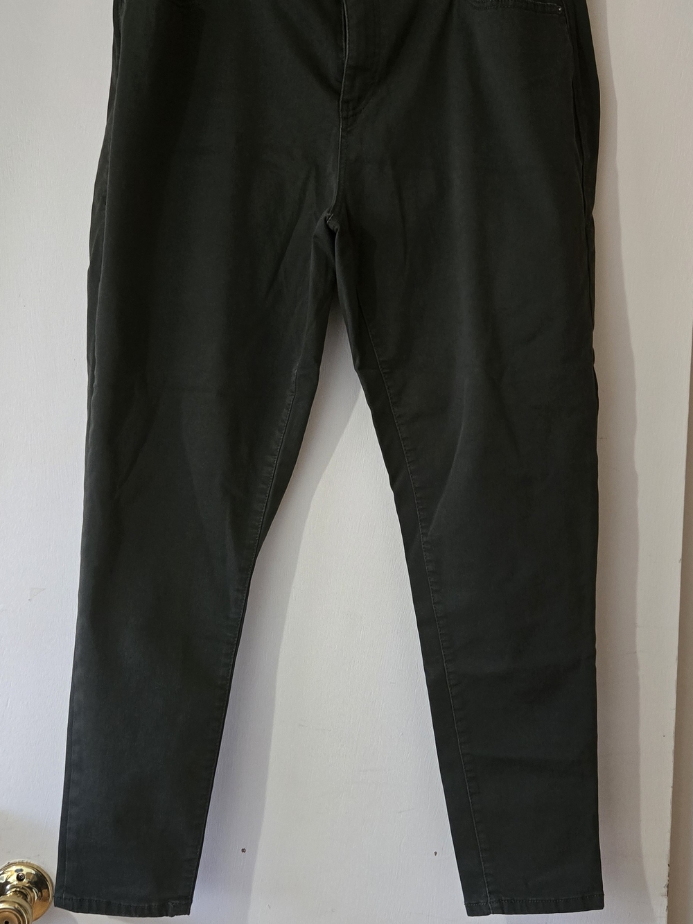LuLaRoe Green Skinny Jean With Stretch Material And Tummy Control Waistband